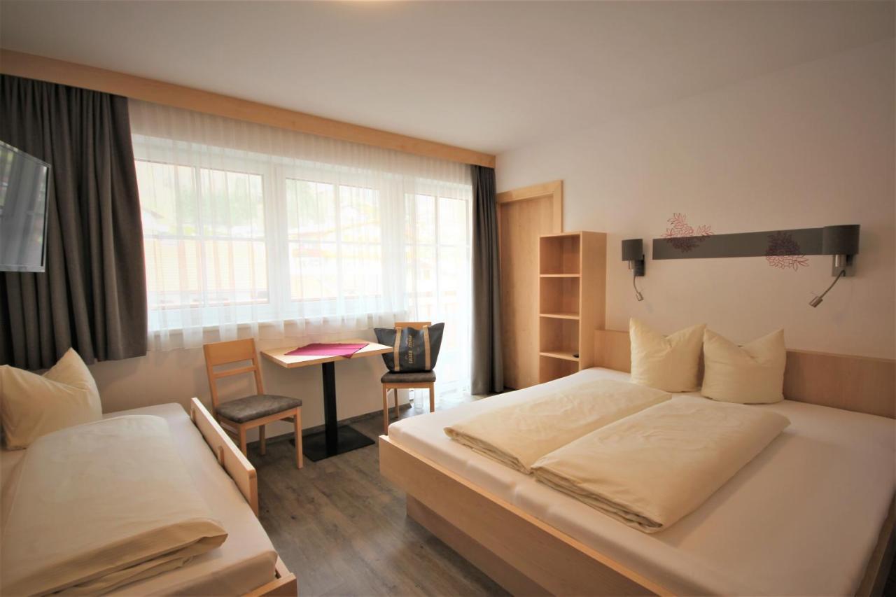 Kinderhotel Stefan ヴェンス エクステリア 写真