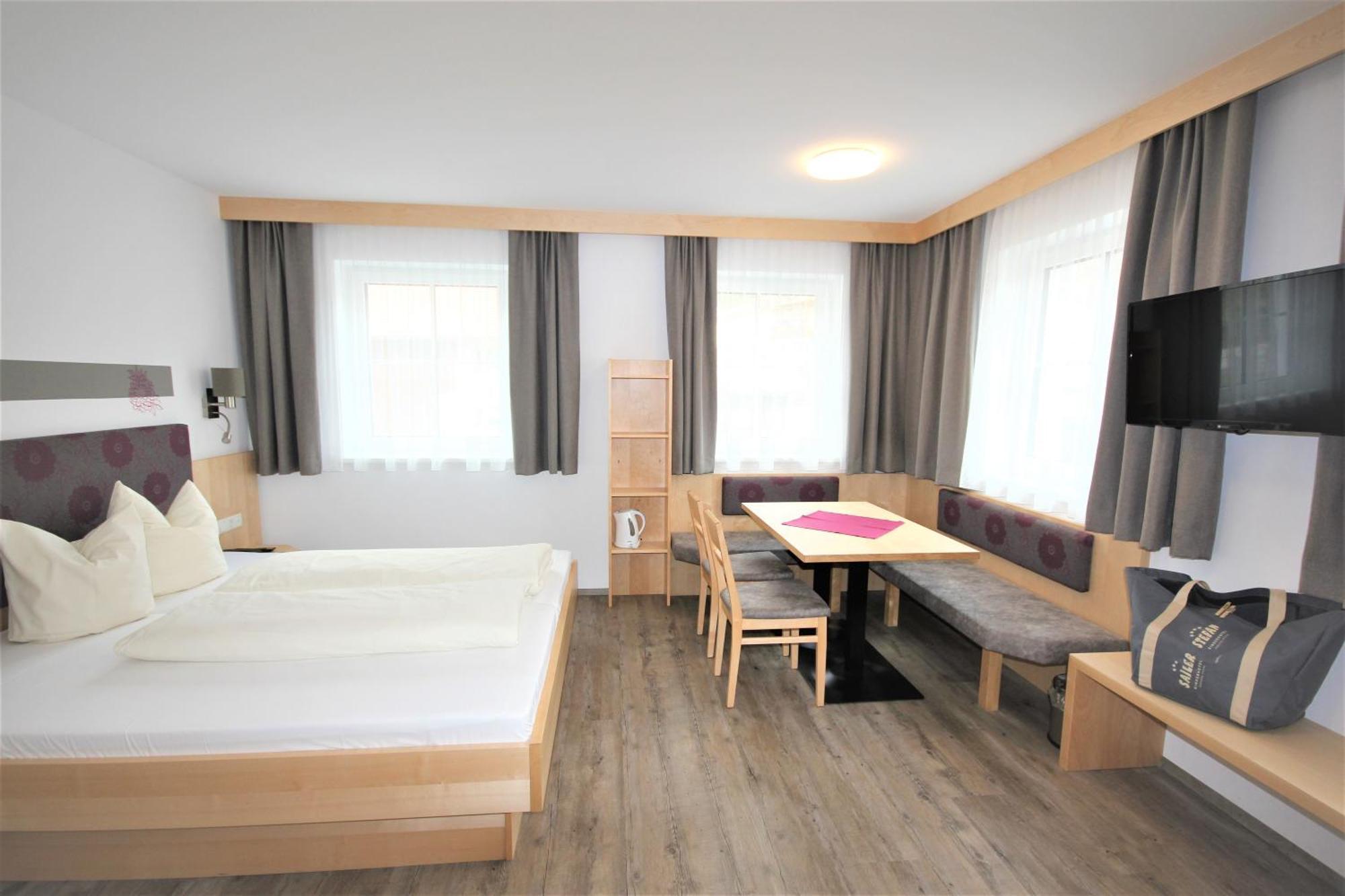 Kinderhotel Stefan ヴェンス エクステリア 写真