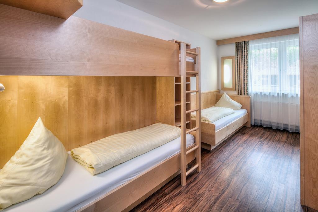 Kinderhotel Stefan ヴェンス エクステリア 写真